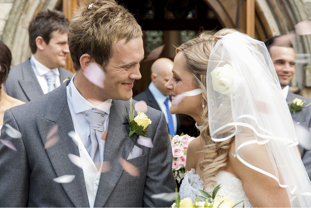 Wedding Photographers Dordogne, France.  Looking for a wedding photographer? I photograph weddings in Dordogne, especially Eymet, Bergerac, Beaumont, Ruffec, Monpazier, Villereal, Issigeac.