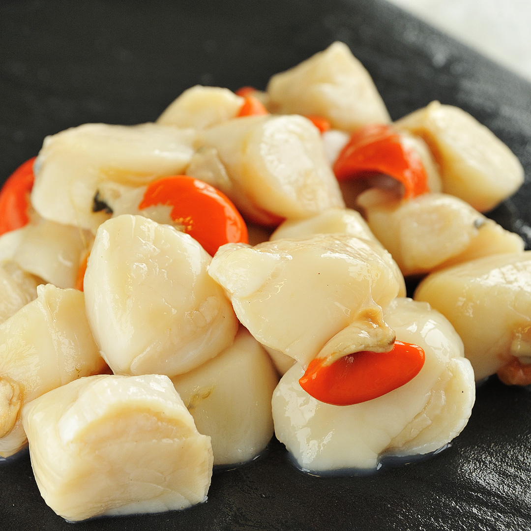 Reg is a leading food photographer with over 25 years experience as a commercial photographer. His work used by major brands, hotels, restaurants, producers and magazines. He is based near to Bergerac in Dordogne.