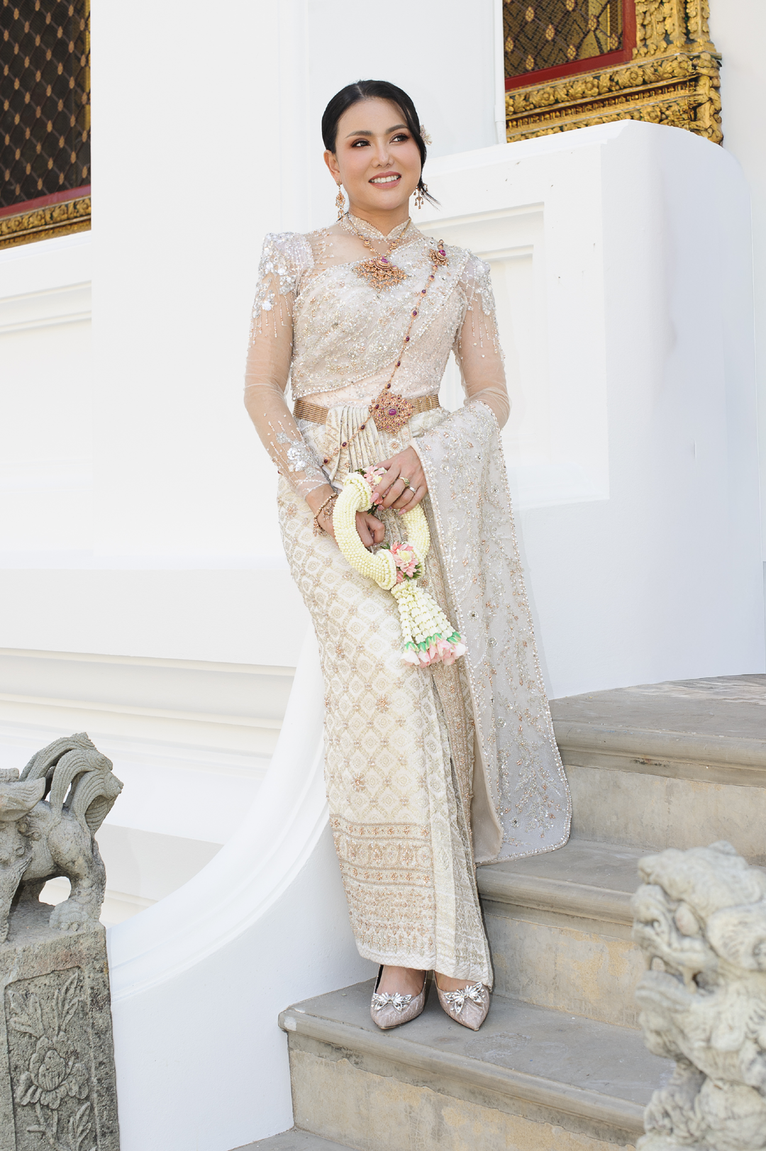 Portrait photographer Dordogne, France, Business, headshot photographer, family portrait photographer, France, Fashion photographer, Editorial photographer, Eymet, Beaumont, Monpazier, Monflanquin, Villereal, Issigeac, Bergerac, Sarlat, Fumel, Cahors, Female fashion, nude