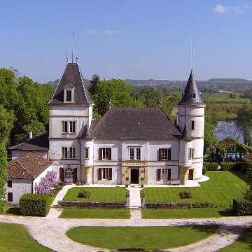 Photographers for holiday accommodation, gites, chateau, hotel, private property. In the Dordogne, Charente & Lot et Garonne.