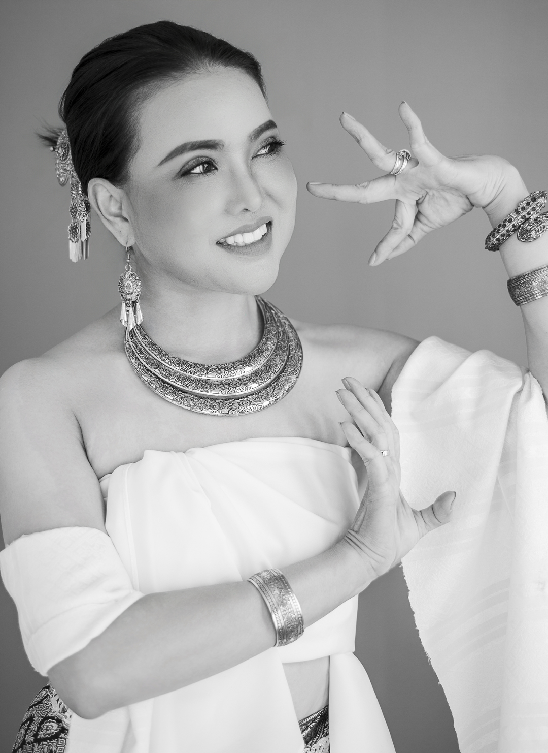 Portrait photographer Dordogne, France. Business headshot photographers, family portrait photography, editorial & fashion in Bergerac